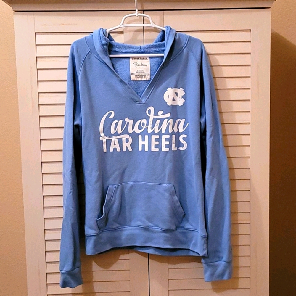 North Carolina Tar Heels hoodie